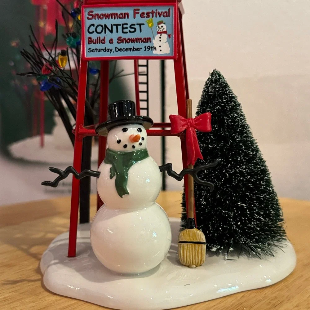 Department 56 Snowman Water Tower Village Accessory 800652 w/ Box Dept 56